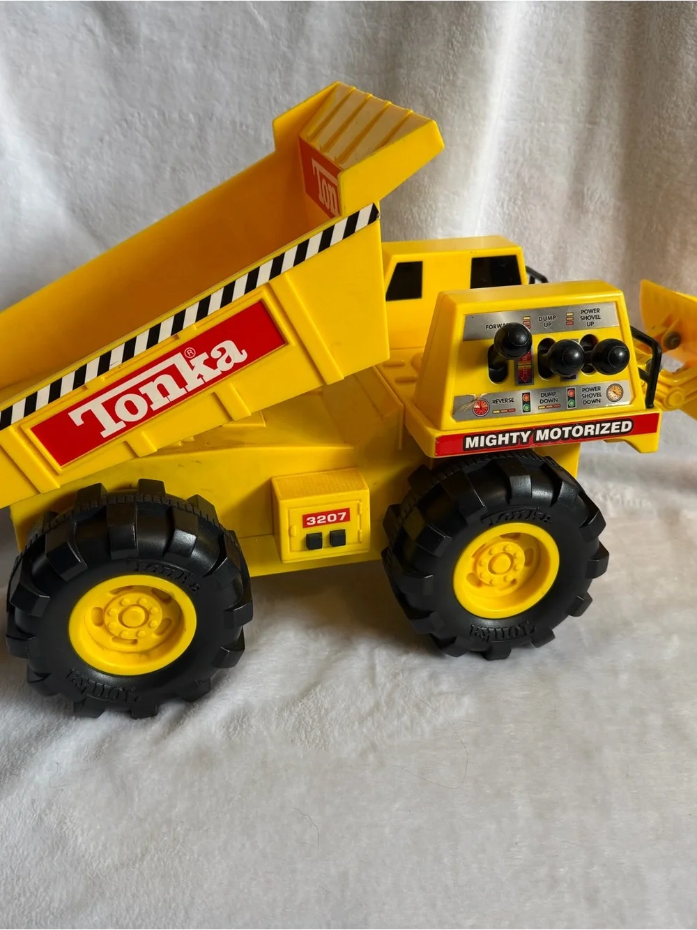 Tonka Mighty Motorized Dump Truck 3207